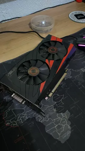 Placa de vídeo GTX 950 2gb