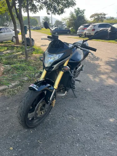 Hornet 600 com 9mil km 