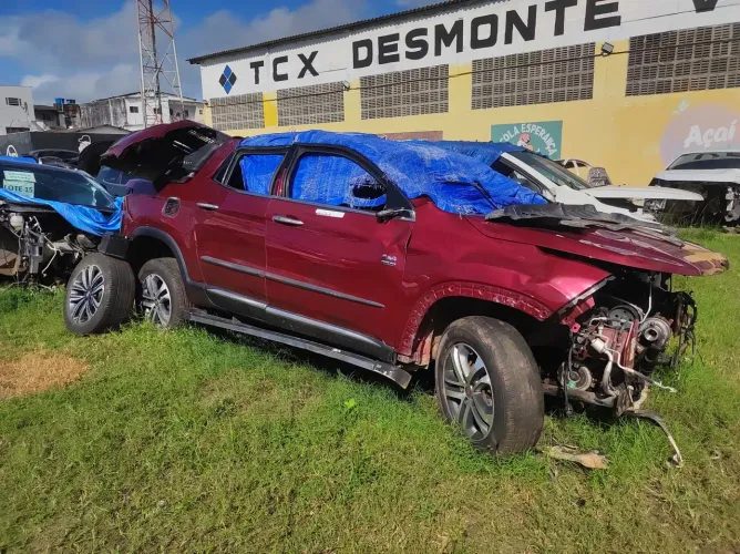 SUCATA FIAT TORO DISPONÍVEL RETIRADA DE PEÇAS