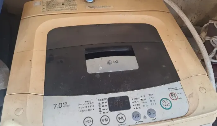 VENDO MÁQUINA DE LAVAR LG JAPONESA 7 KG - PARA RETIRADA DE PEÇAS - R$ 100,00