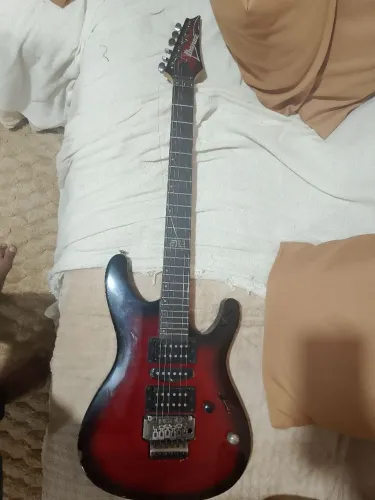 Guitarra Ibanez Kiko Loureiro Floyd Rose