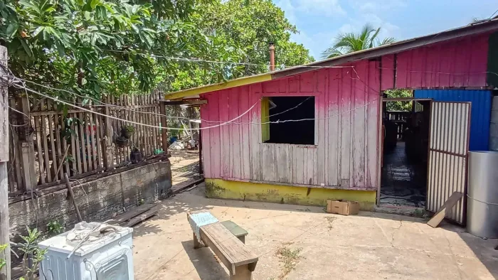 Chácara com duas casas