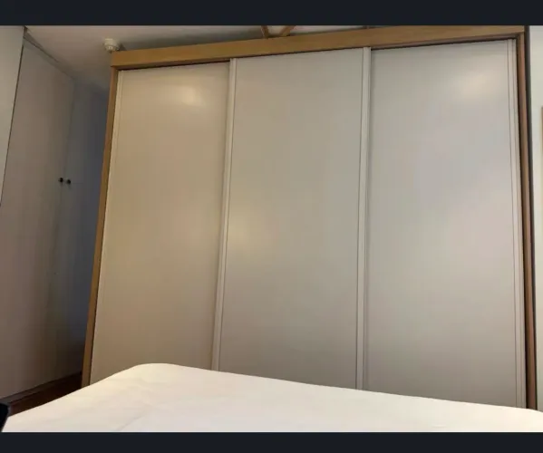 Guarda-roupa Casal 3 Portas de Correr Lisas Samambaia CabeCasa MadeiraMadeira