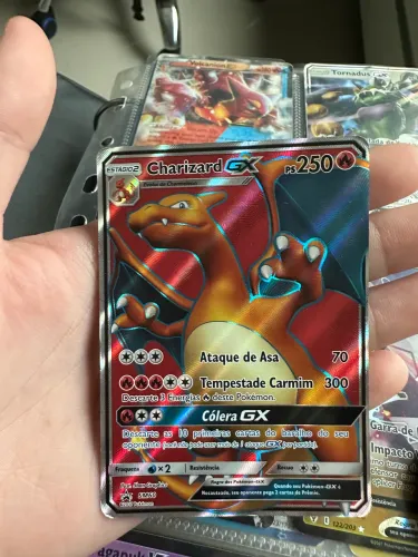 CARTA POKÉMON CHARIZARD SM60