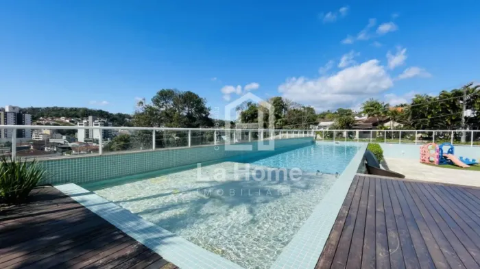 Apartamento semi mobiliado com 02 dormitórios sendo 01 suíte - Para locação no Bairro Esco