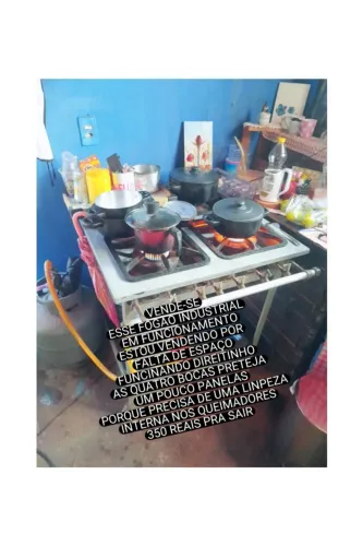 VENDO UM FOGÃO INDÚSTRIAL
