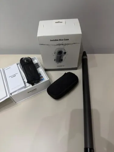 INSTA360 X5 + INVISIBLE DIVE CASE + CARTAO DE MEMORIA 256GB ULTRA