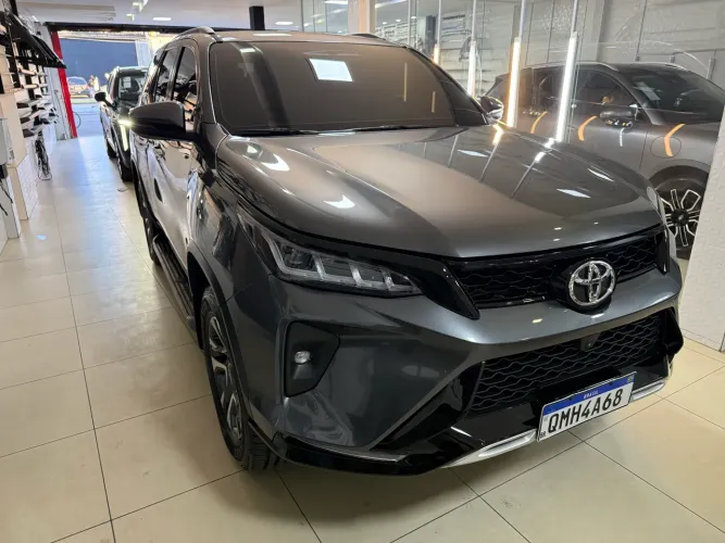 Toyota Hilux SW4 SRX 4X4 2.8 TDI 16V Dies. Aut. 2019