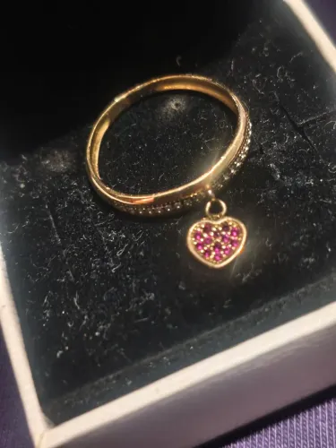 Anel de ouro 18k com pingente de coração com rubi