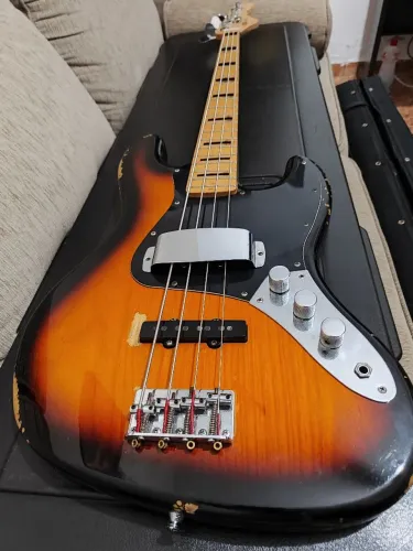 Baixo Jazz Bass 4cordas G&L