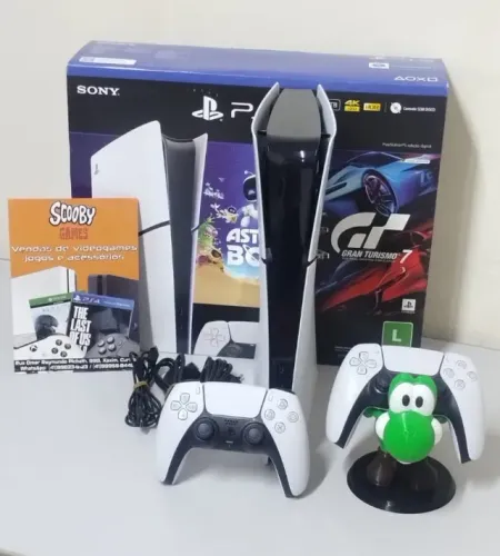 PS5 SLIM MIDIA DIGITAL 1 TB, 2 CONTROLES, IMPECAVEL, GARANTIA 1 ANO NO APARELHO, LOJA, SEM