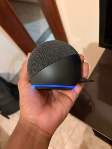 Alexa Echo Dot 5 sem marcas de uso