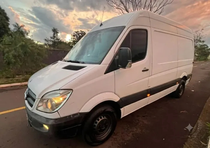 Mercedes-Benz Sprinter 311 Furgão Longo 2.2 Dies 2014