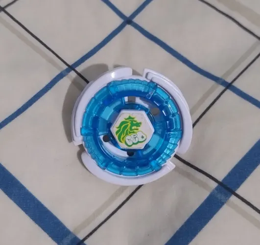Beyblade Wind Leone D125HF - Metal Fight Beyblade, Takara Tomy 