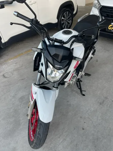 Honda CB TWISTER 10.739 km