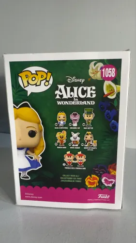Funko Pop Alice no País das Maravilhas #1058 (Alice Curtsying) Original