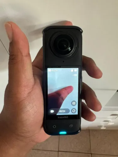 Câmera insta360 pouco usada 