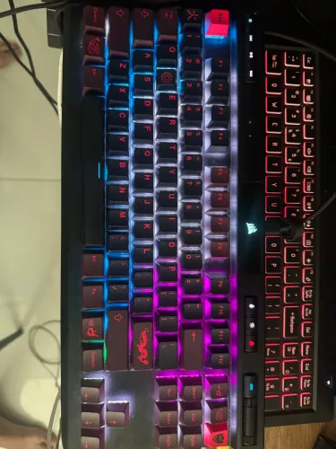 Teclado k70 tkl pro corsair 75%