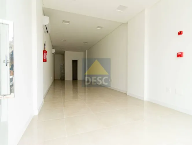 Sala comercial nova com 58 m² para alugar no bairro das Nações em Balneário Camboriú