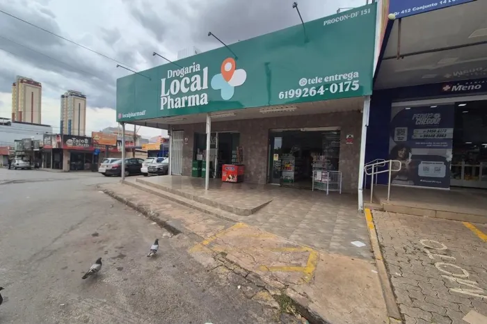"Farmácia à Venda: Oportunidade em Samambaia Norte - QR 412 Conjunto 14. Valor R$ 130.000,