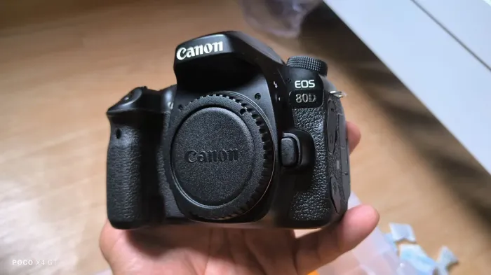 Câmera Canon 80D