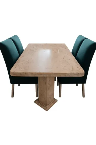 Vendo a janela e uma mesa com os pés de granito italiano