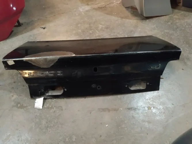Tampa Peugeot 405