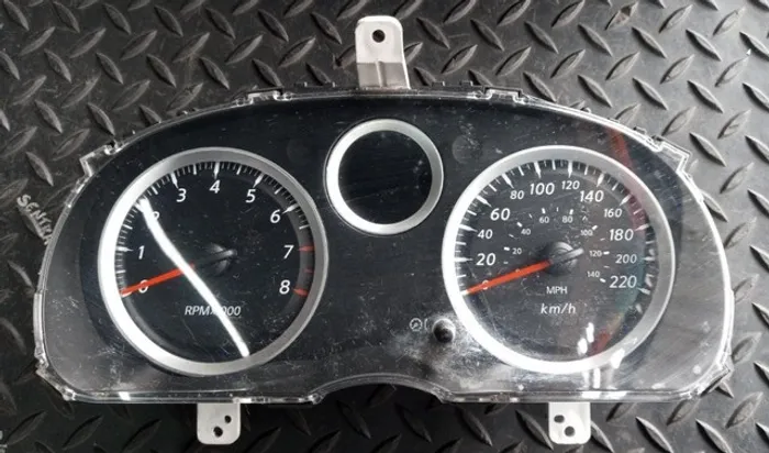 Painel de instrumento Sentra antigo 