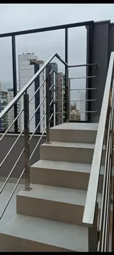 Guarda corpo e corrimão de inox e vidros