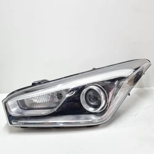 Farol Esquerdo Hyundai Hb20 X 2019 com Detalhe 