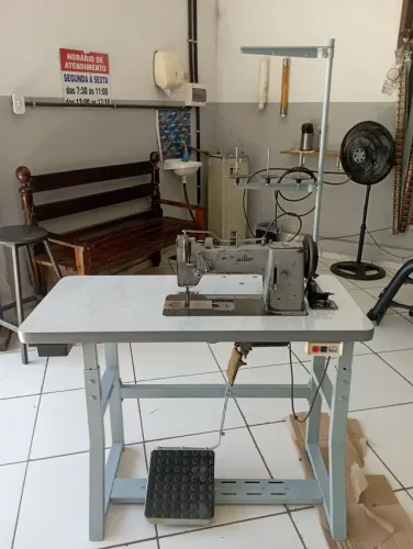 Máquina industrial para couro