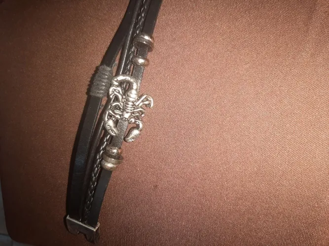 Pulseira escorpião importada