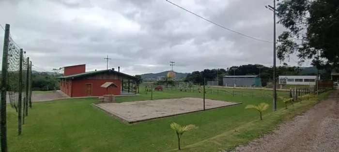 Sitio com 12630m² à venda na Vargem Pequena por R$3.000.000,00