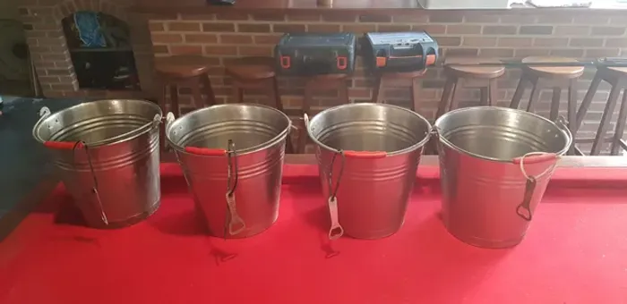 4 Baldes Inox Com Alça 8 Litros com abridor - ótimo para colocar cerveja gelar
