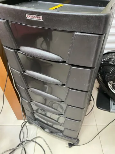 Carrinho auxiliar 350,00
