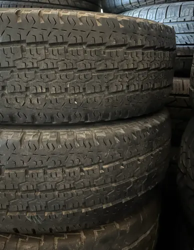 Par de pneus 15 Hyundai HR 195/70 R15 C semi novos 195/70/15 c