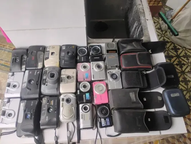 LOTE DE CAMERAS ANTIGAS E DIGITAIS TAMBÉM !!!