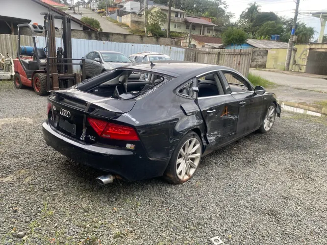 sucata retirada de peças Audi A7 motor 3.0v6 ano 2013