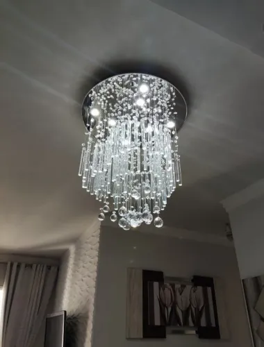 Lustre de Cristal de sete lâmpadas GU10, com 60cm de diâmetro.