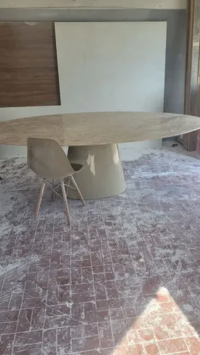 Fabrica Mesa de jantar cone offwhithe tampo Travertino Bege Bahia 198x122