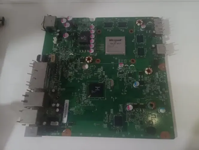 Placa Xbox 360 slim com defeito para tentativa de REPARO