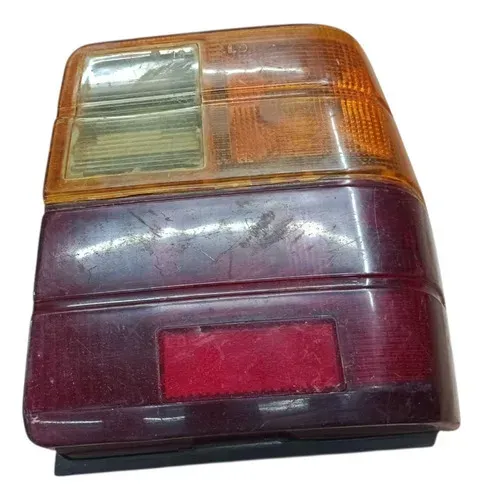 Lanterna Uno 1984 1985 1986 1987 Traseira Direita Detalhe Direito/passageiro Vermelho