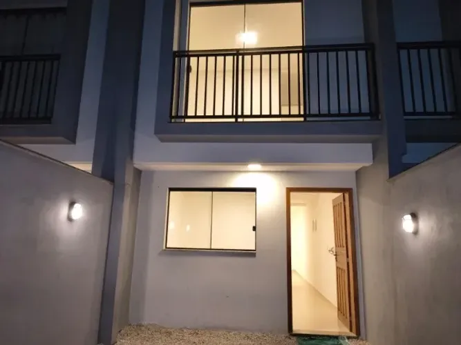 Lindo Sobrado para Locação com 2 suítes em Perequê