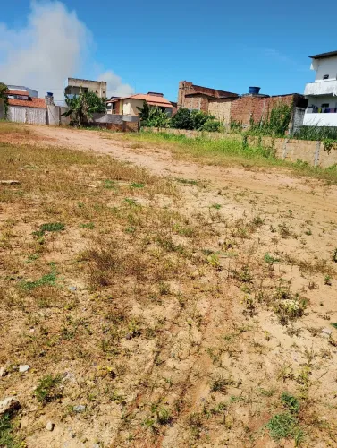 Terreno na Estrada do Côco 