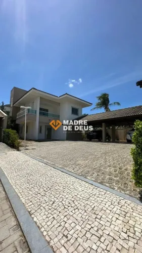 maior do que um lote padrao do alphaville fortaleza