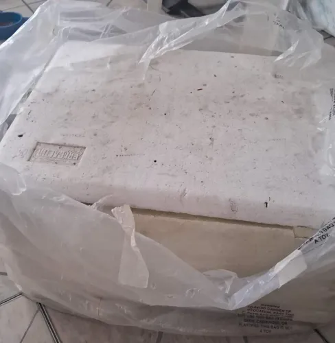 Caixa de ISOPOR 100 litros