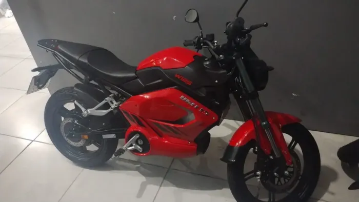 Watts W125 2 baterias