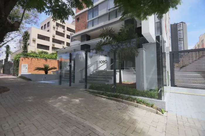 Imóvel para aluguel com 26 metros quadrados em Rebouças - Curitiba - PR