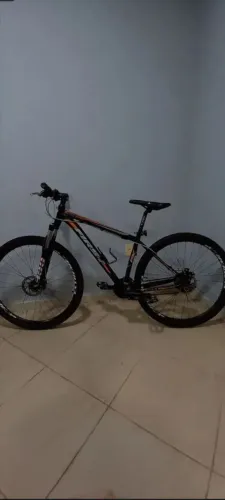 Bicicleta MTB First 24v