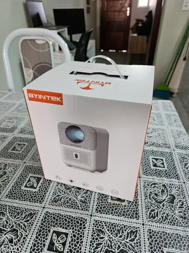 Projetor BYINTEK Love U4